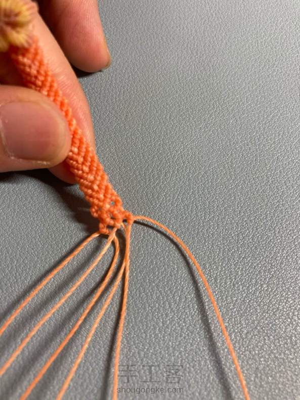 简单手绳的编法