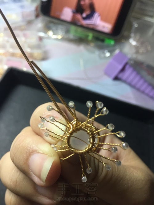 手工绕线蓝月光小太阳吊坠教程