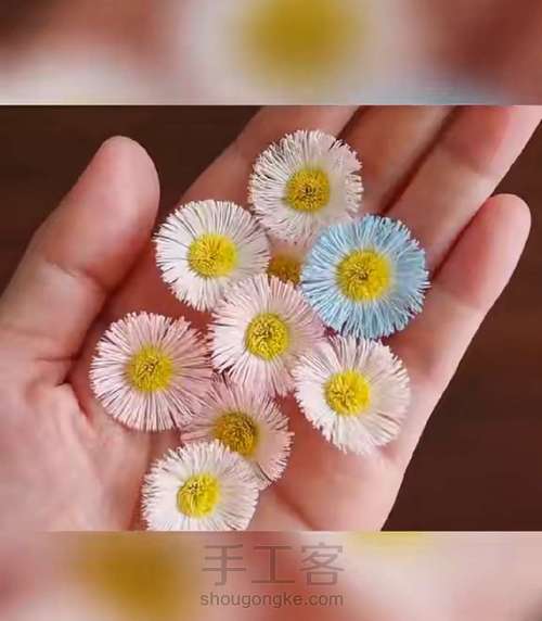 制作小雏菊手工纸花